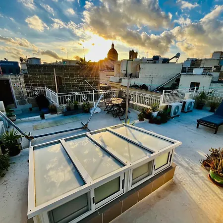 بيت للعطل Knight's Place - Character Townhouse Below The Citadel *