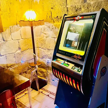 Knight's Place - Character Townhouse Below The Citadel * فيكتوريا