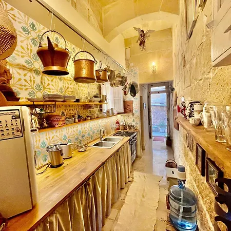 بيت للعطل Knight's Place - Character Townhouse Below The Citadel