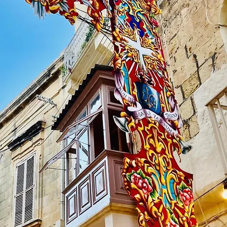 Knight's Place - Character Townhouse Below The Citadel * فيكتوريا